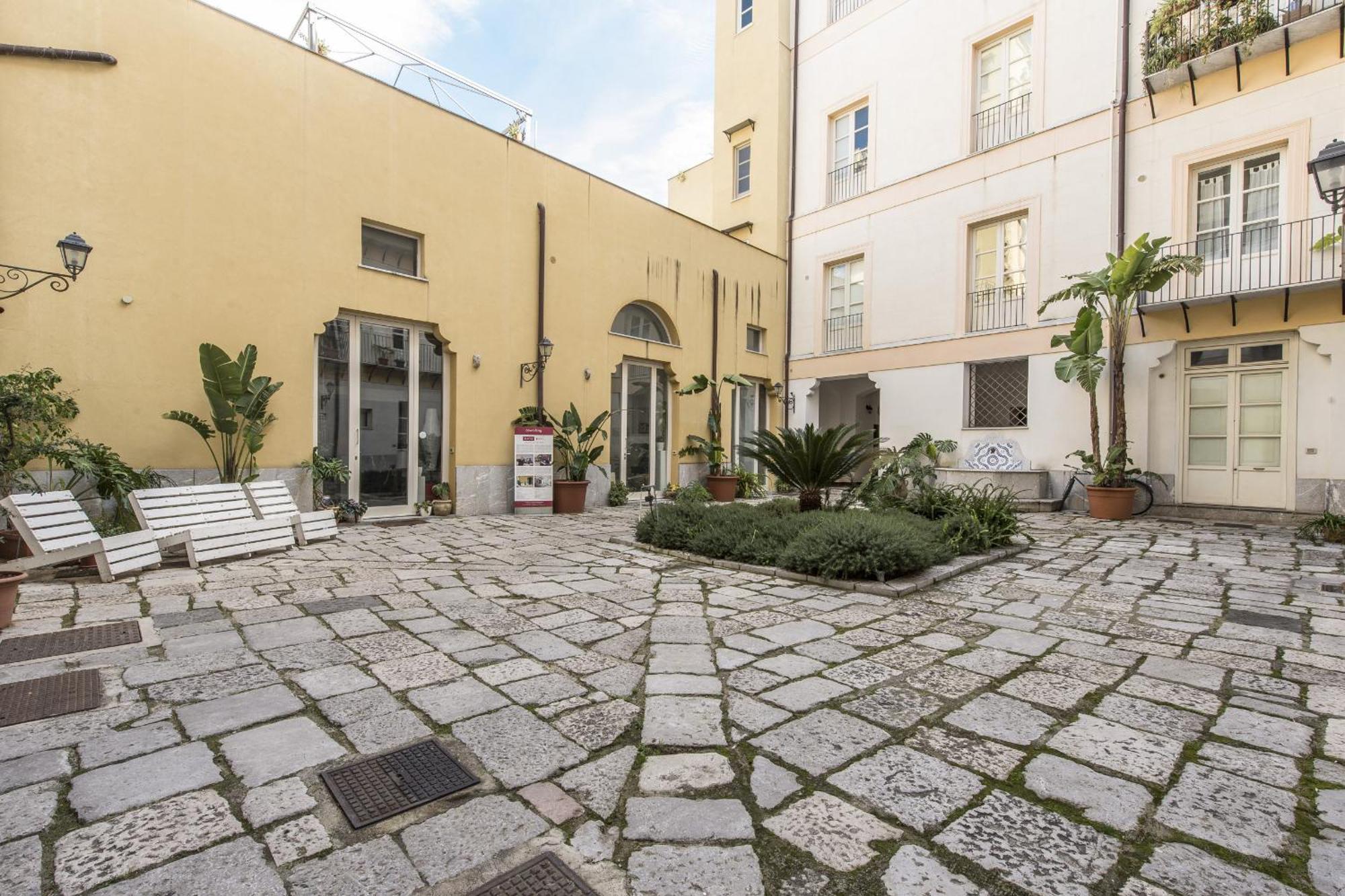 Palazzo Castrofilippo Apartment By Wonderful Italy Palermo Bagian luar foto